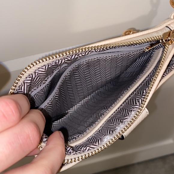 Mini Crossbody Cream Bag - Picture 4 of 5